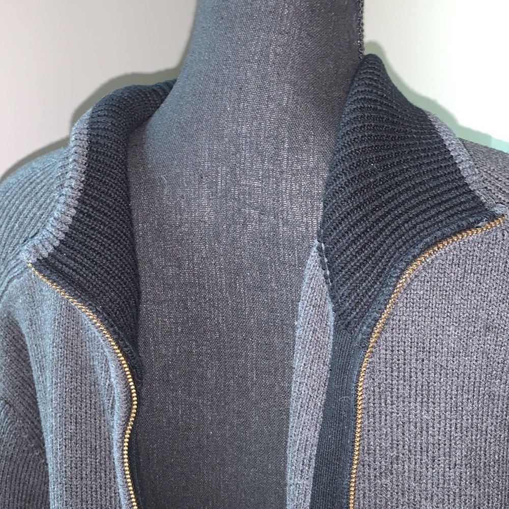 Old Navy Men’s Cardigan - Picture 3 of 10